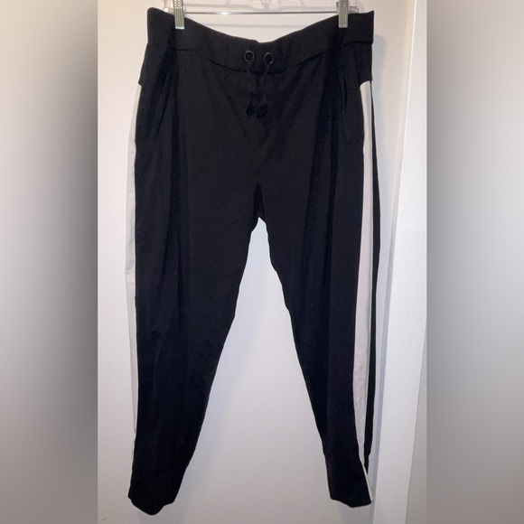Athleta Metro Track Jogger XL - Picture 2 of 6